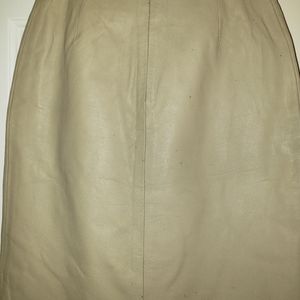 Fully lined leather pencil skirt